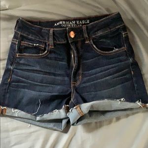American Eagle hi-rise shortie